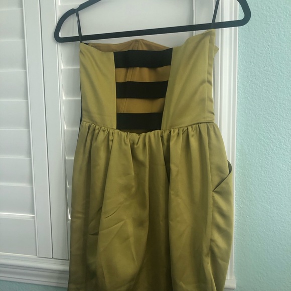 Olive green cocktail dress - Picture 2 of 2